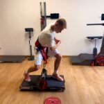 Trening inercyjny na urządzeniu Desmotec w Alpina Body Lab